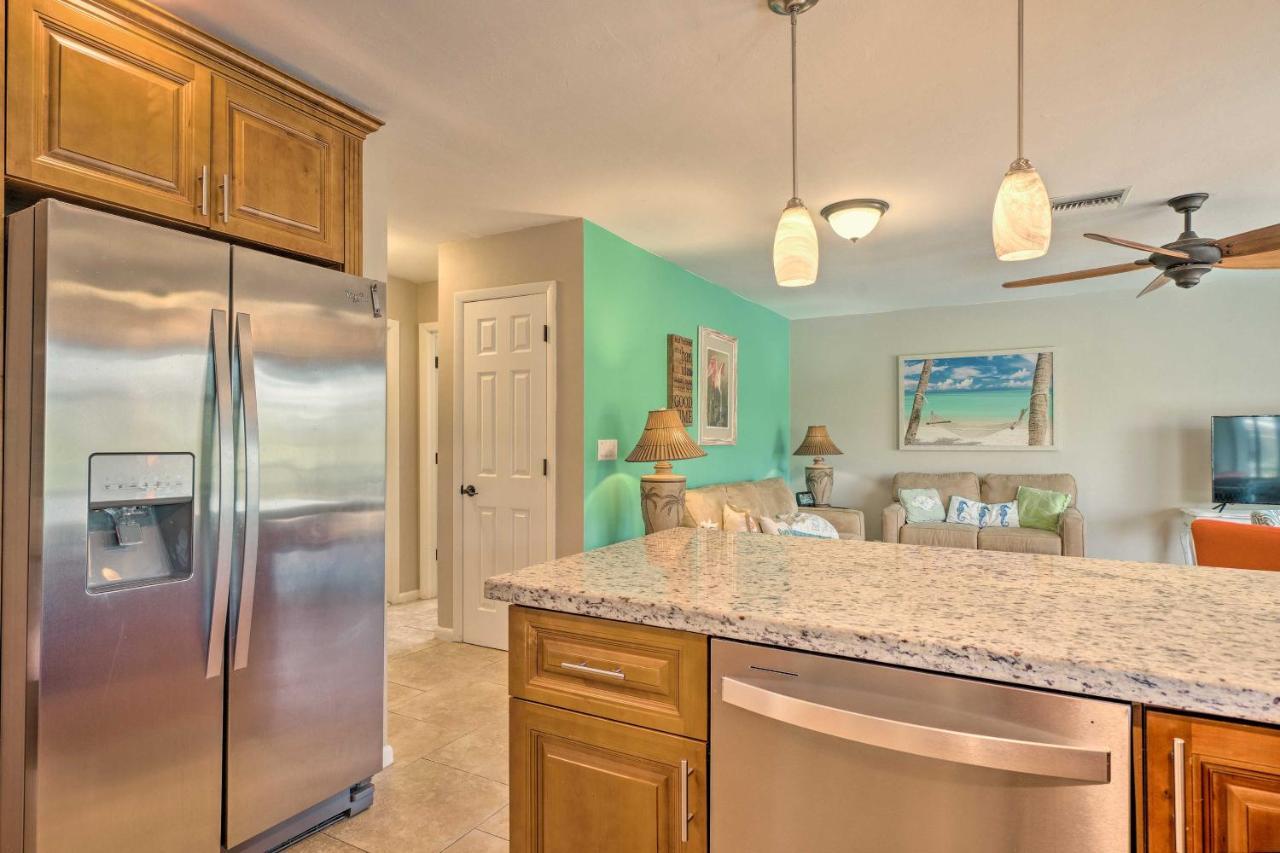 Pet-Friendly Fort Myers Home With Patio And Grill! Норт Форт Майерс Екстериор снимка