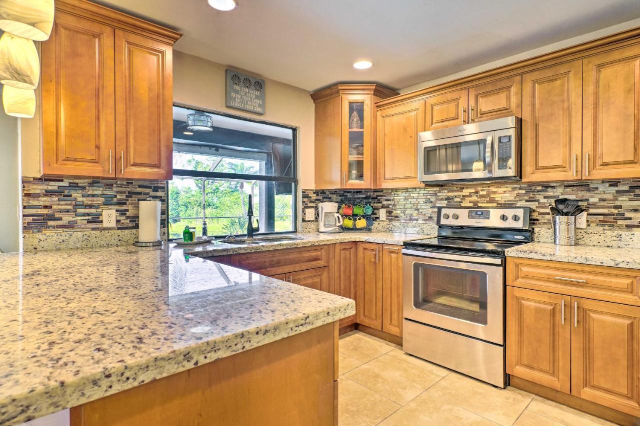 Pet-Friendly Fort Myers Home With Patio And Grill! Норт Форт Майерс Екстериор снимка